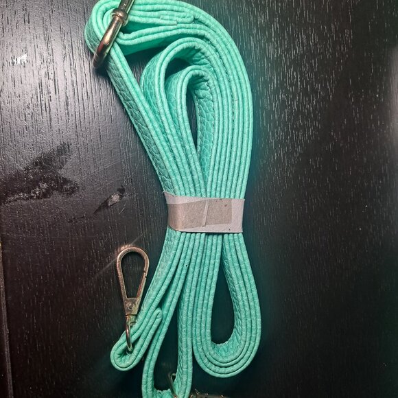 Share Pink Haley Lavendar Tote Bag with floral pattern - Picture 7 of 7